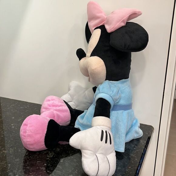 Minnie Mouse Plush Toy in Blue Dress 21' (Blue Minnie) - Picture 3 of 9